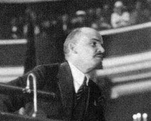 В.И. Ленин:«Большевики должны взять власть!»