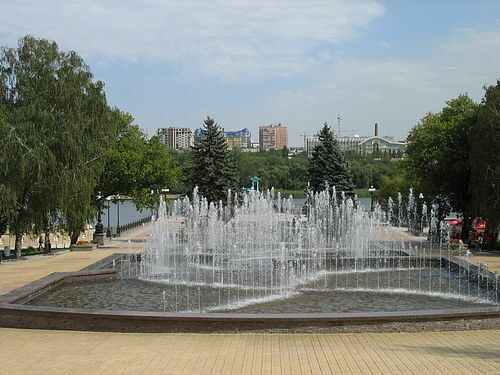 Центральный фонтан в парке им. Щербакова. Донецк, 2007 год