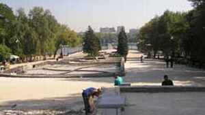 Реконструкция центральной аллеи<br>парка им. Щербакова.<br>Донецк 2007
