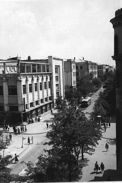 Гастроном «Москва». Город Сталино 1957 год<br> Фото: Донецкий краеведческий музей