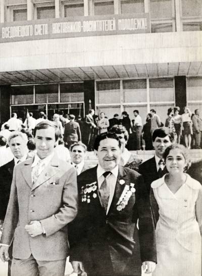 Участники первого Вседонецкого слета наставников молодежи. Донецк 1970-е