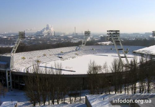 Стадион «Шахтер». Вид с террикона. Донецк, 2006
