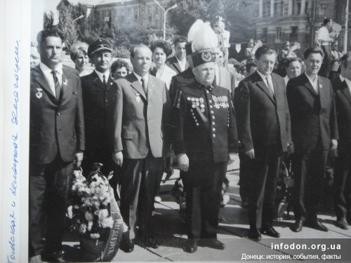 Польская и немецкая делегация на праздновании 100-летия Донецка. Площадь Ленина. Август 1969