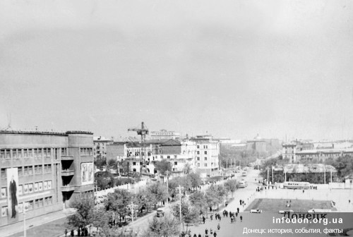 22. Площадь Ленина и ул. Артема. Донецк (Сталино), 1950-е гг.