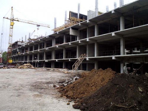 Строительство торгово-развлекательного центра Донецк-сити. Июль 2005 года 02 [1]