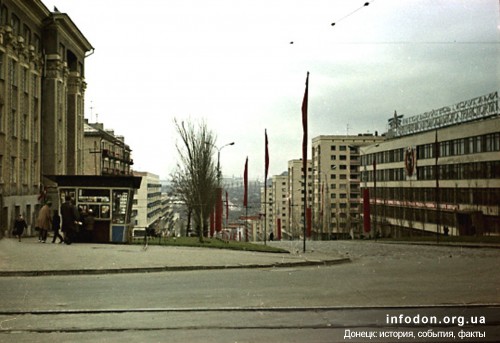 Проспект Ильича. Вид с площади им. Лениа