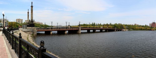 Мост через реку Кальмиус. Донецк. 2007 год. Rusanov