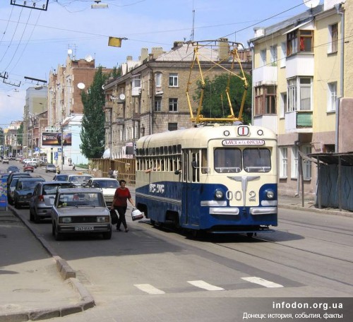 Ретро-трамвай на улице Постышева в Донецке, 2000-е