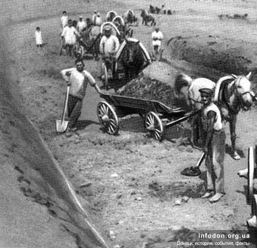 3. На строительстве Кураховской ГРЭС, 1934 год.