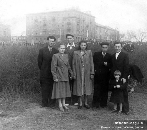 Пересечение Артема и Б.Хмельницкого, Сталино 1956-57 гг.